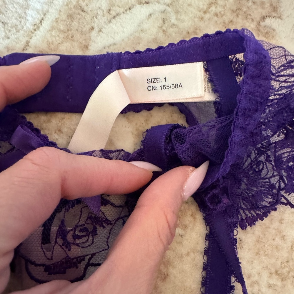 Agent Provocateur Jayce Lingerie Set - Picture 4 of 6